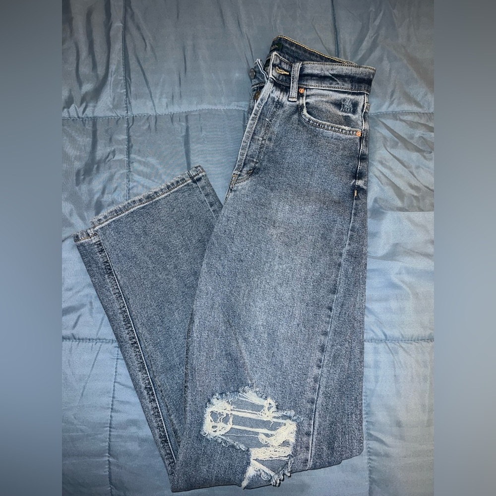 Never worn wild fable dark wash blue jeans